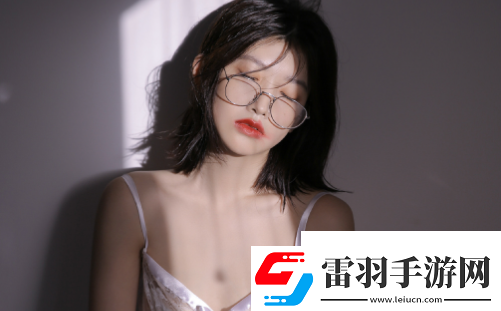 蜜丝婷大草莓和小草莓对比