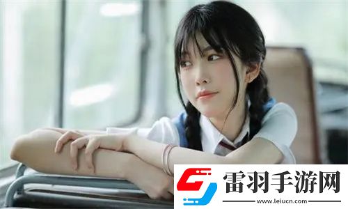 外出佩戴小玩具坐地铁
