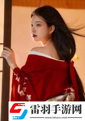 兄弟你女朋友的裤子很有特点啊