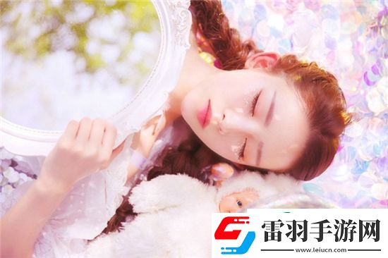 胸前两个球球图片