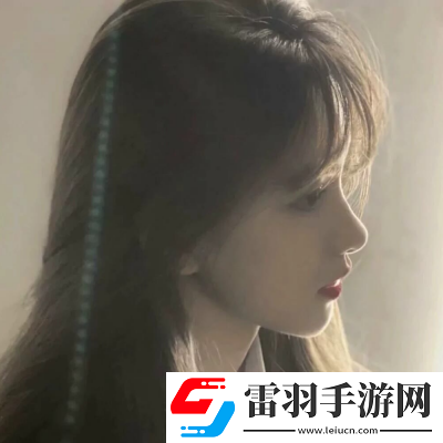 2021最新侧脸精致的好看女生微信头像太阳不是突然下山的热情与期待也是
