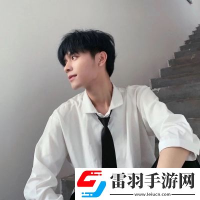 ins风超拽帅气男生头像2021气场相合的两个人发自内心的互相吸引