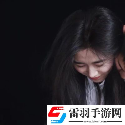 2022超甜情侣头像一人一半超好看距离不是问题相向而行才是关键