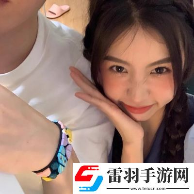 2022超甜情侣头像一人一半超好看距离不是问题相向而行才是关键