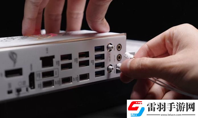 华硕X870E、X870系列主板全竞化让装机更简单