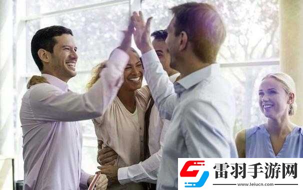老公看我和别人发的关系好开心
