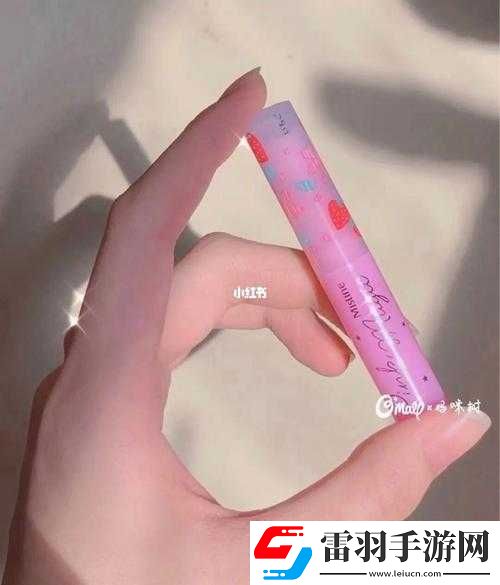 优选蜜丝婷大草莓和小草莓对比