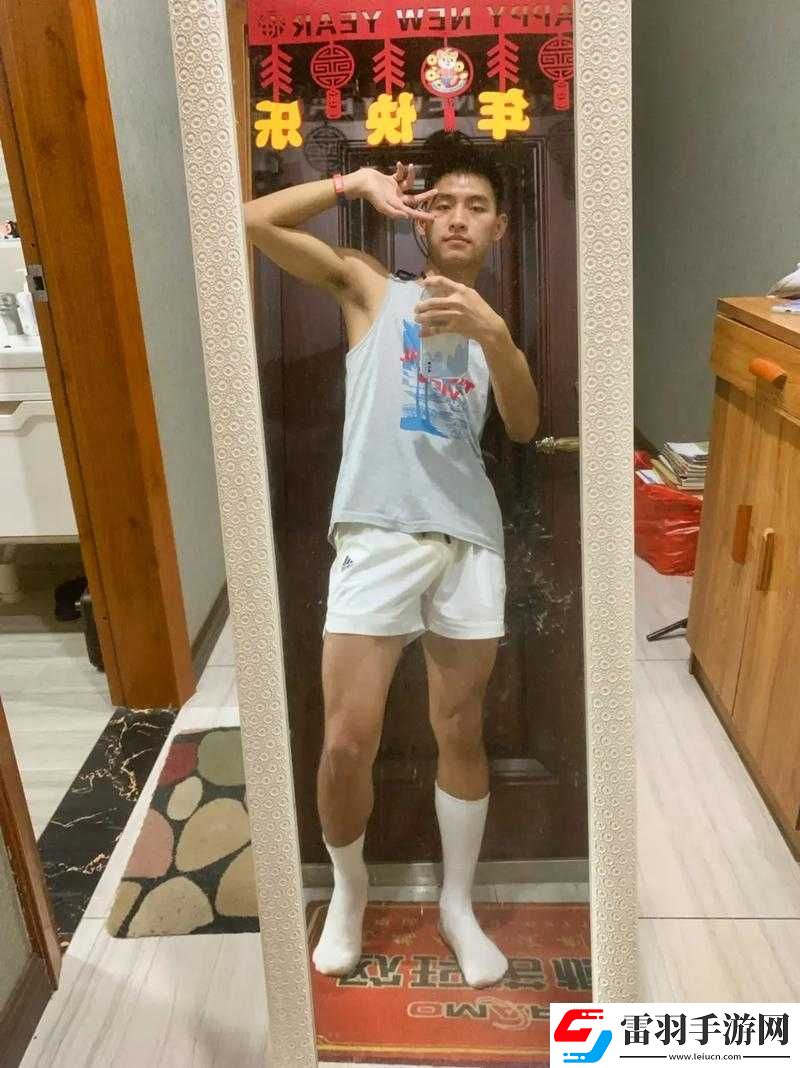 体育生和小可爱每天都吃很多饭啦