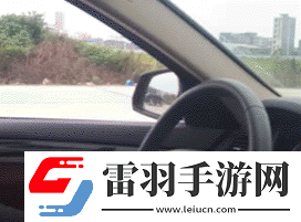 周二搞笑内涵图美女健身房碰到变态好尴尬