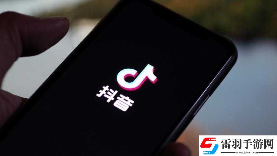 抖音白色背景图片创作指南