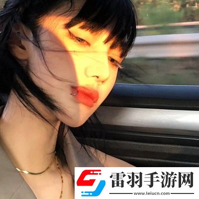 甜甜的又很酷酷的美女微信头像很干净又很好看的酷酷的美女
