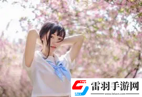 我跟两个外国人在酒店网友