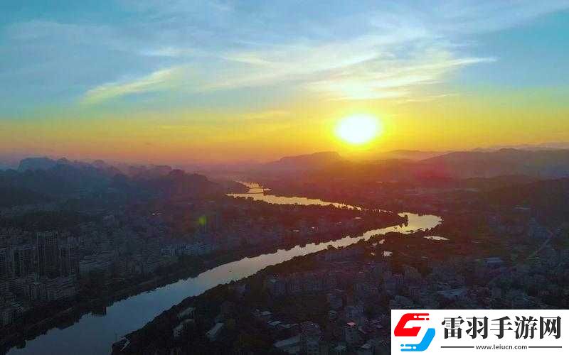朝阳初升校园