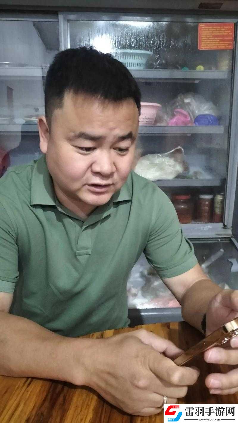 每天早上到陈总办吃早餐