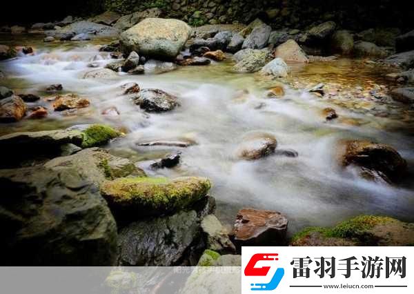 黄龙风景区溪水潺潺的秘密