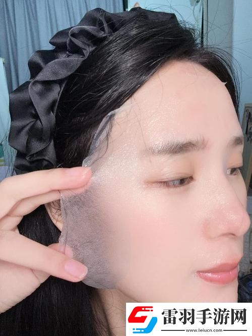 双层面膜潮背后自嘲式幽默下的科技圈闹剧
