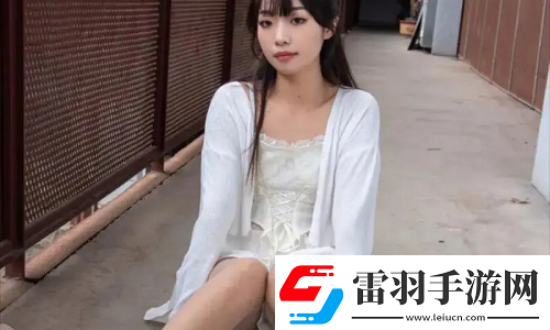 丰满的女邻居三级大放异彩观众惊叹