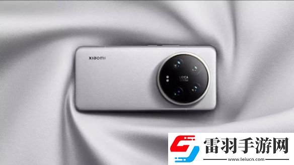 小米15Ultra设计曝光！后摄相继味十足后盖拼色
