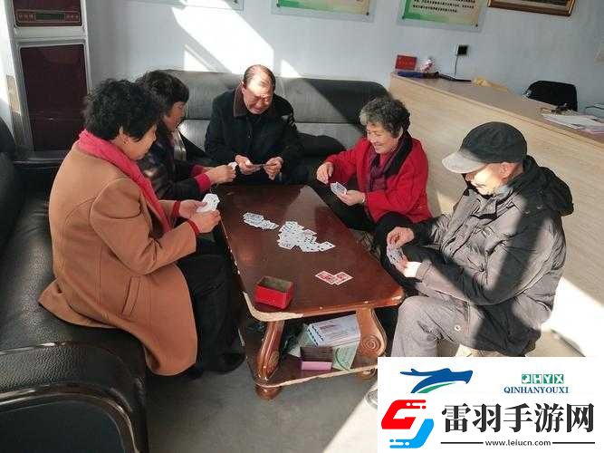 打扑克剧烈运动