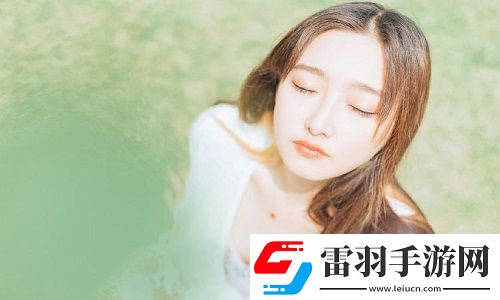 瞒着老公加班的HR中字