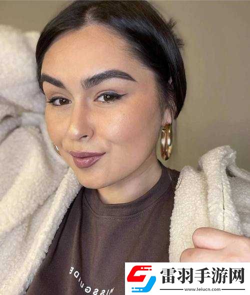 波兰女人毛茸茸