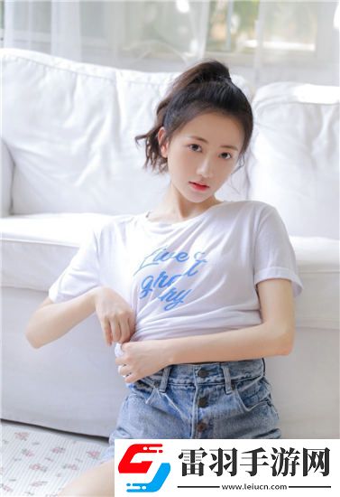 露全乳开襟t恤网站