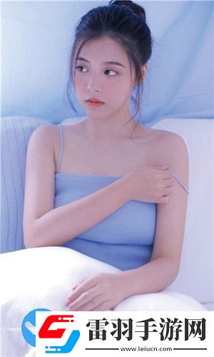 露全乳开襟t恤网站